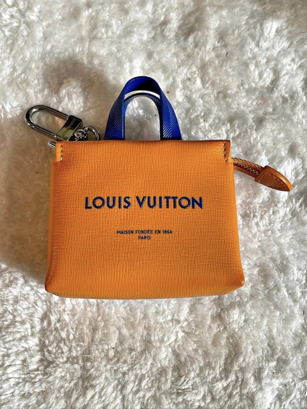 Louis Vuitton LV Mini Shopper Bag Charm in Orange & Blue